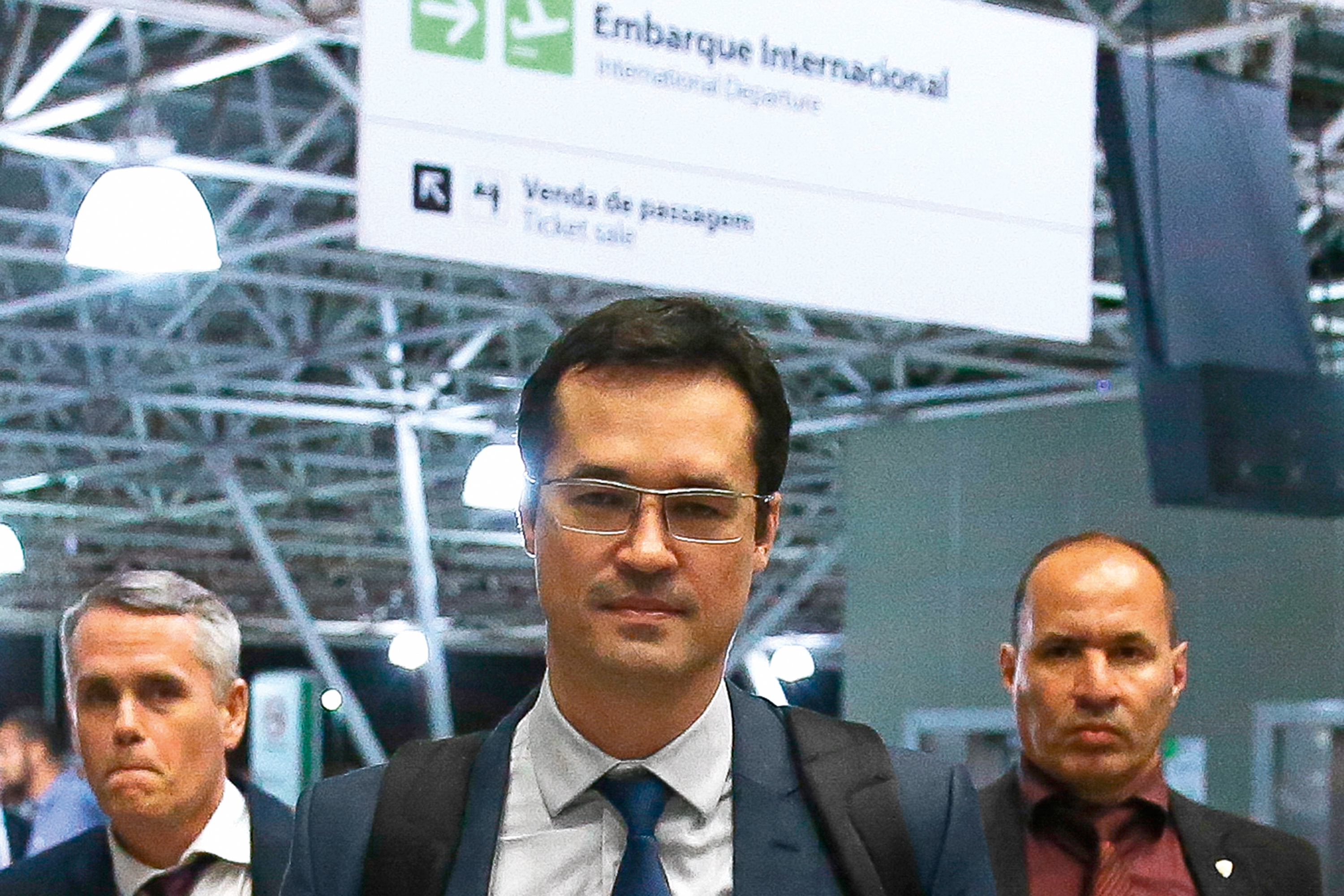 Dallagnol embarga no aeroporto de Brasília após conversa com Dodge
