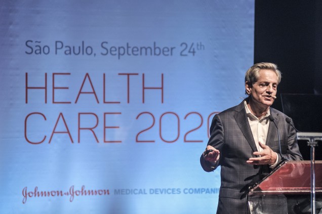O Dr. Frederic Moll, considerado pai da cirurgia robótica, foi o convidado especial da Johnson & Johnson Health Care 2020