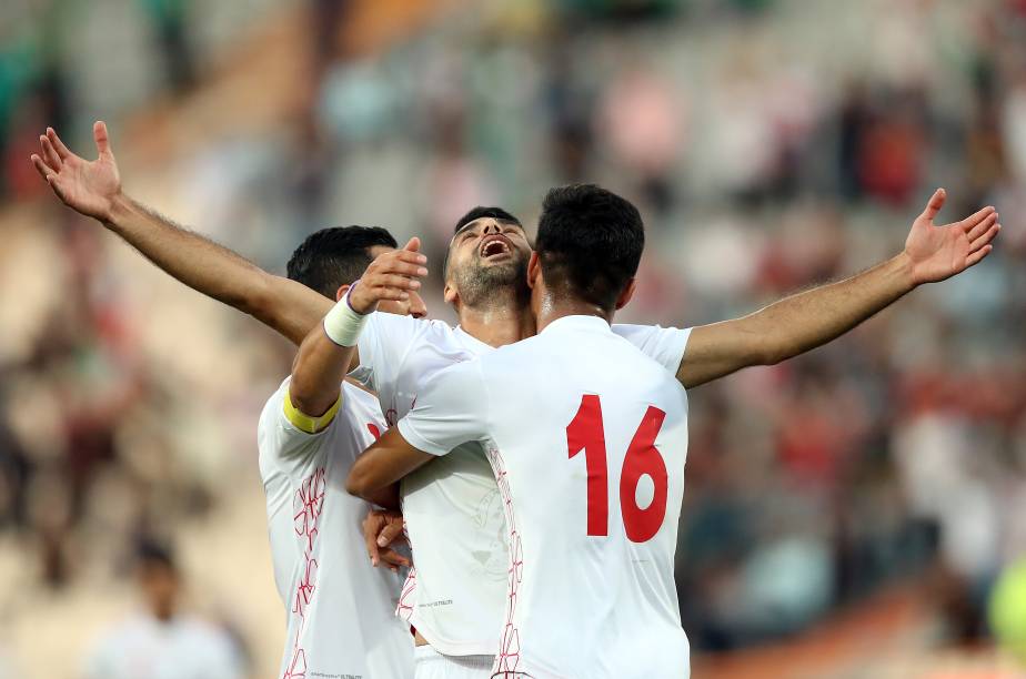 Com o estádio em festa, o time iraniano goleou o adversário por 14 a 0. Na foto, Mehdi Taremi comemora o terceiro gol