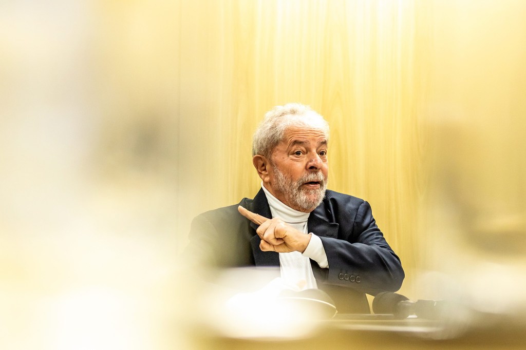 ...E NO OUTRO - Lula: reabilitado pelo STF, o petista é favorito para estar no segundo turno da eleição de 2022 -