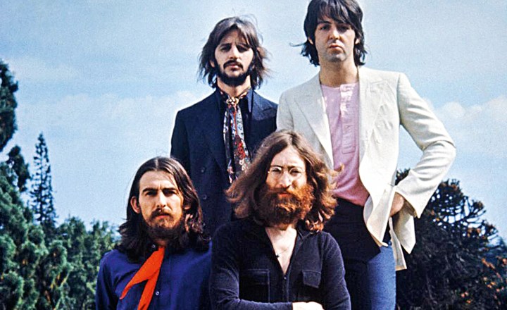 DIÁRIO DOS BEATLES: Trajetória de Paul McCartney nos anos 70 é revista em  nova biografia