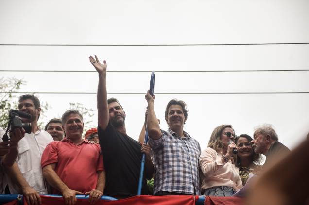 O ex-presidente Lula falou ao público em ato no em frente ao Sindicato dos Metalúrgicos, em São Bernardo do Campo-SP O ex-presidente Lula falou ao público em ato no em frente ao Sindicato dos Metalúrgicos, em São Bernardo do Campo-SP