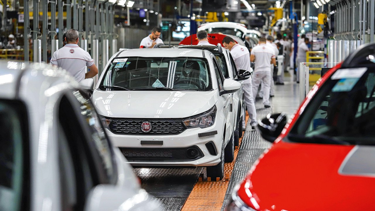 SURPRESA - A produção de veículos aumentou acima das expectativas em outubro: vitalidade da indústria