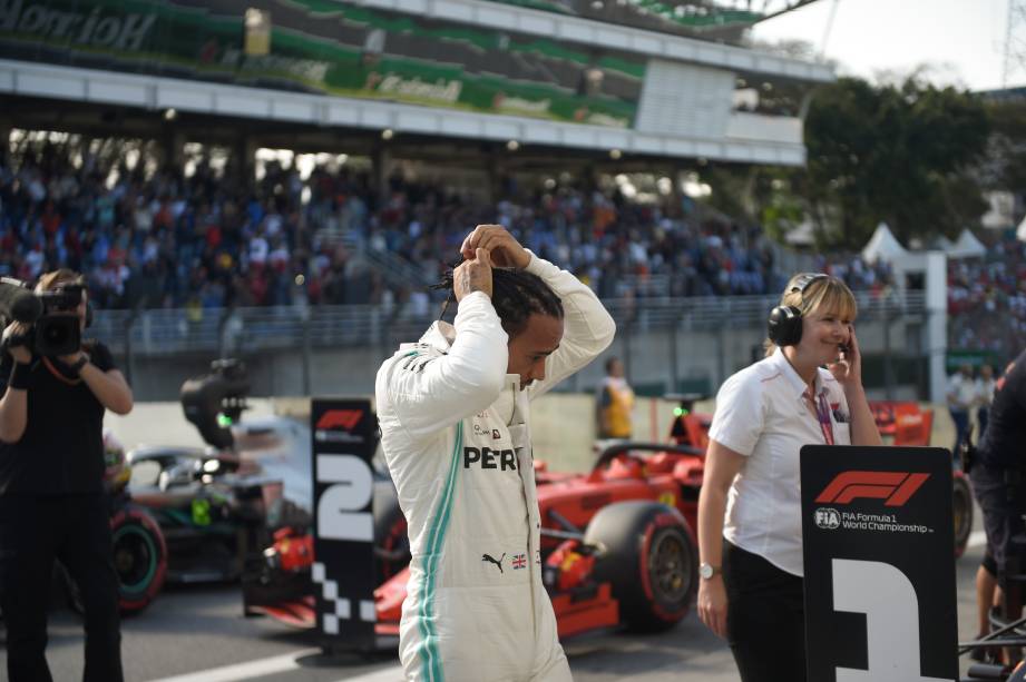 Lewis Hamilton durante treino classificatório para o GP Brasil de Fórmula 1, no Autódromo de Interlagos