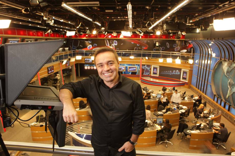 Apresentador Gugu Liberato, na TV Record Apresentador Gugu Liberato, na TV Record