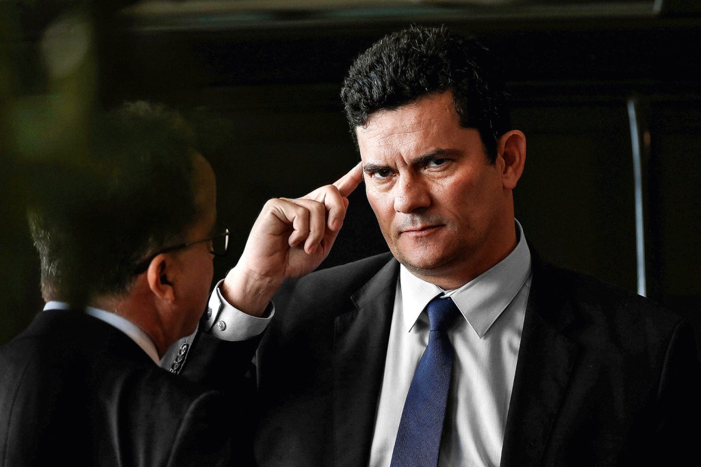 O ministro da Justiça, Sergio Moro, elogicou decisão do presidente do STF, Dias Toffoli, de suspender o juiz de garantias por seis meses
