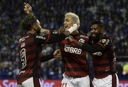 Gabigol, Pedro e Rodinei - Flamengo x Vélez - Libertadores