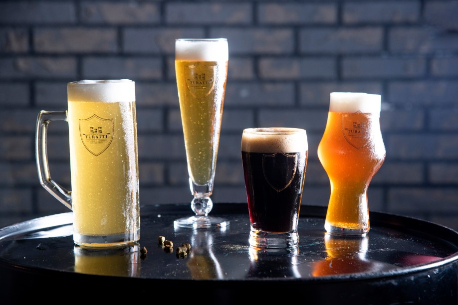 Chope Weizen, chope lager, black ipa e american pale ale: variedades da carta campeã