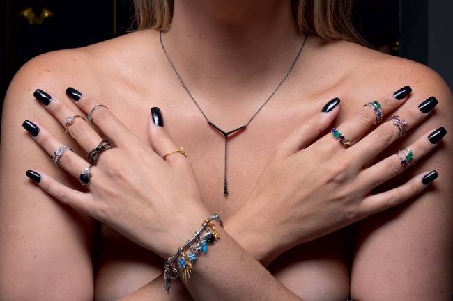 Joias para as massas: marcas tradicionais apostam em peças acessíveis