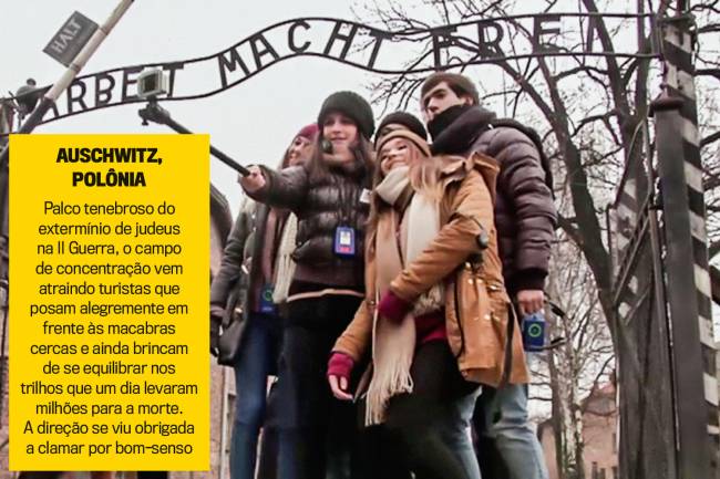 SELFIE-AUSCHWITZ-2 SELFIE-AUSCHWITZ-2