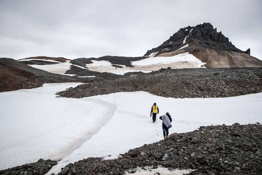 Para chegar a um yellow point, foi necessário atravessar um caminho de neve e gelo