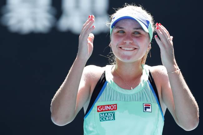 Sofia Kenin celebra classificação para sua primeira final de Grand Slam