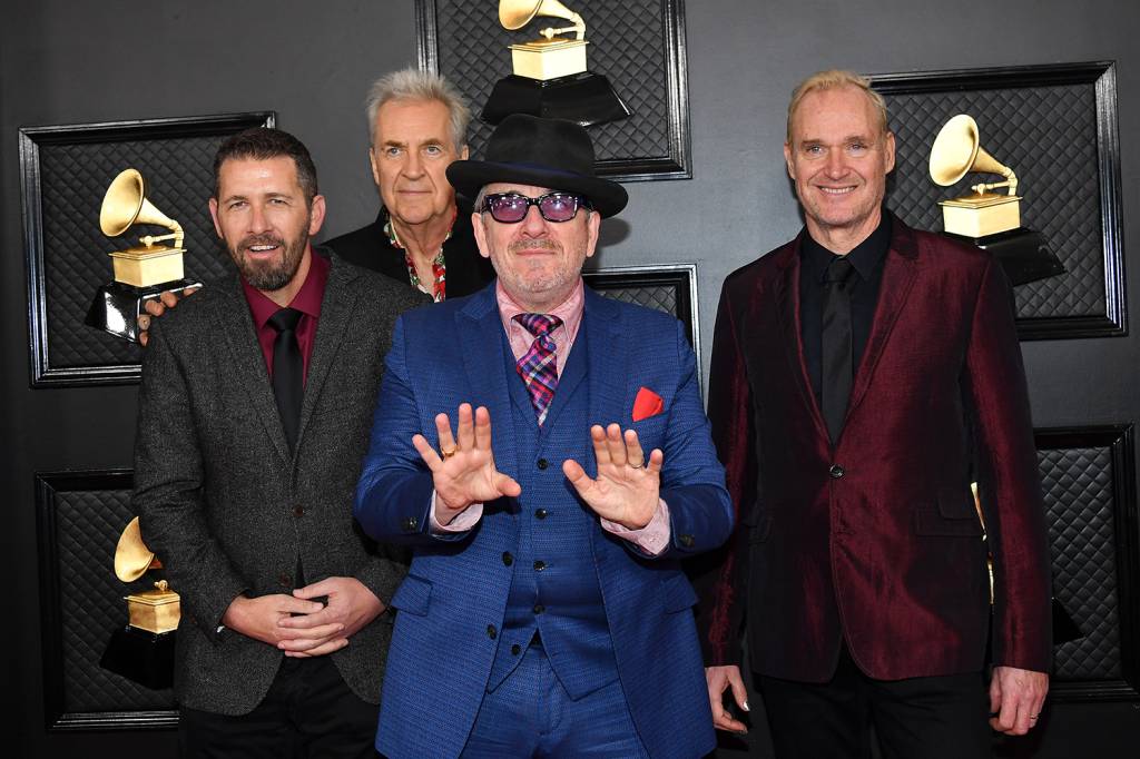 Elvis Costello e a banda Imposters no Grammy 2020