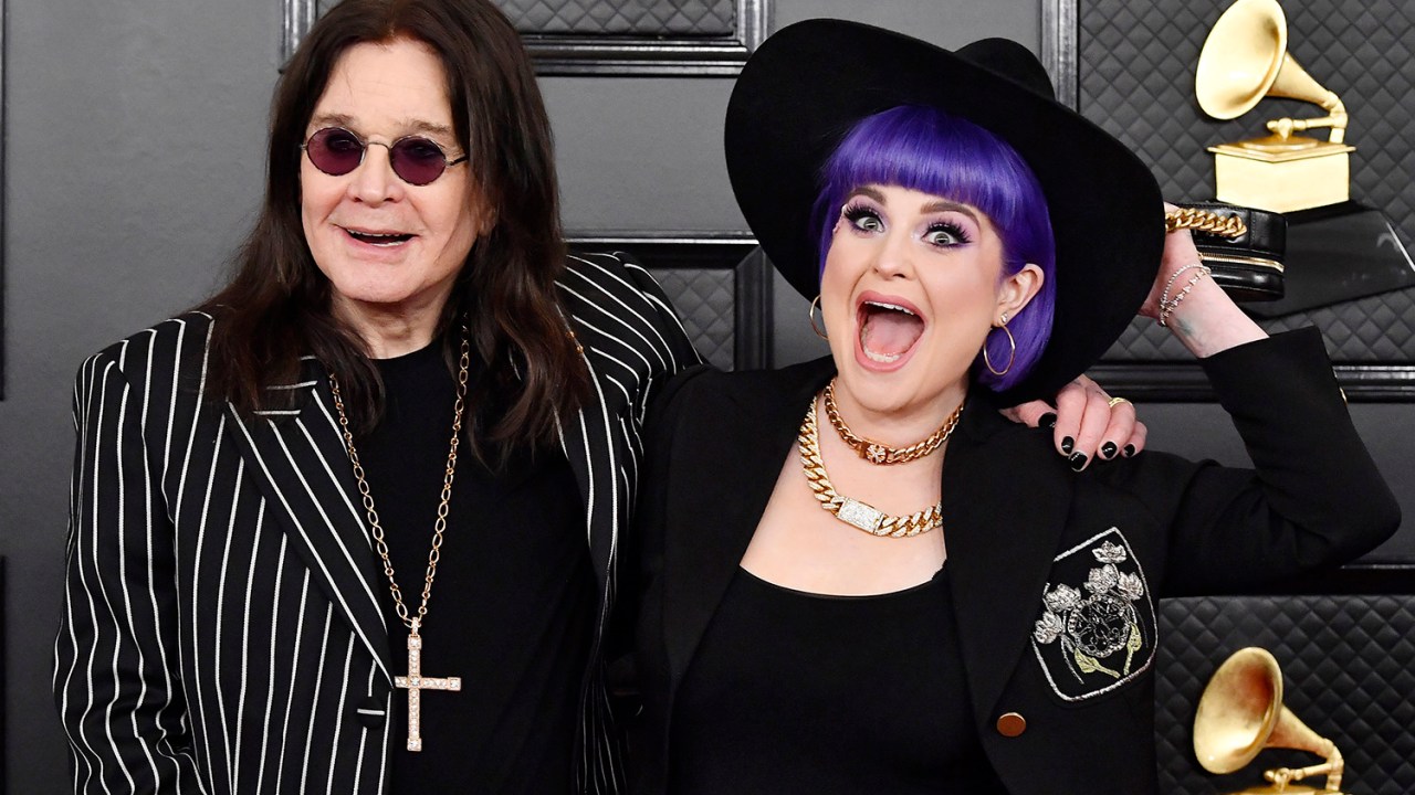 Ozzy Osbourne e a filha Kelly Osbourne no Grammy 2020