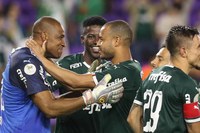 Goleiro Jailson celebra vitória do Palmeiras na Florida Cup