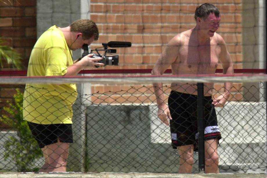 Até o técnico Alex Ferguson, do Manchester United, deu um mergulho na piscina do CT do Flamengo durante a passagem do clube inglês pelo Rio de Janeiro durante o Mundial de Clubes da Fifa
