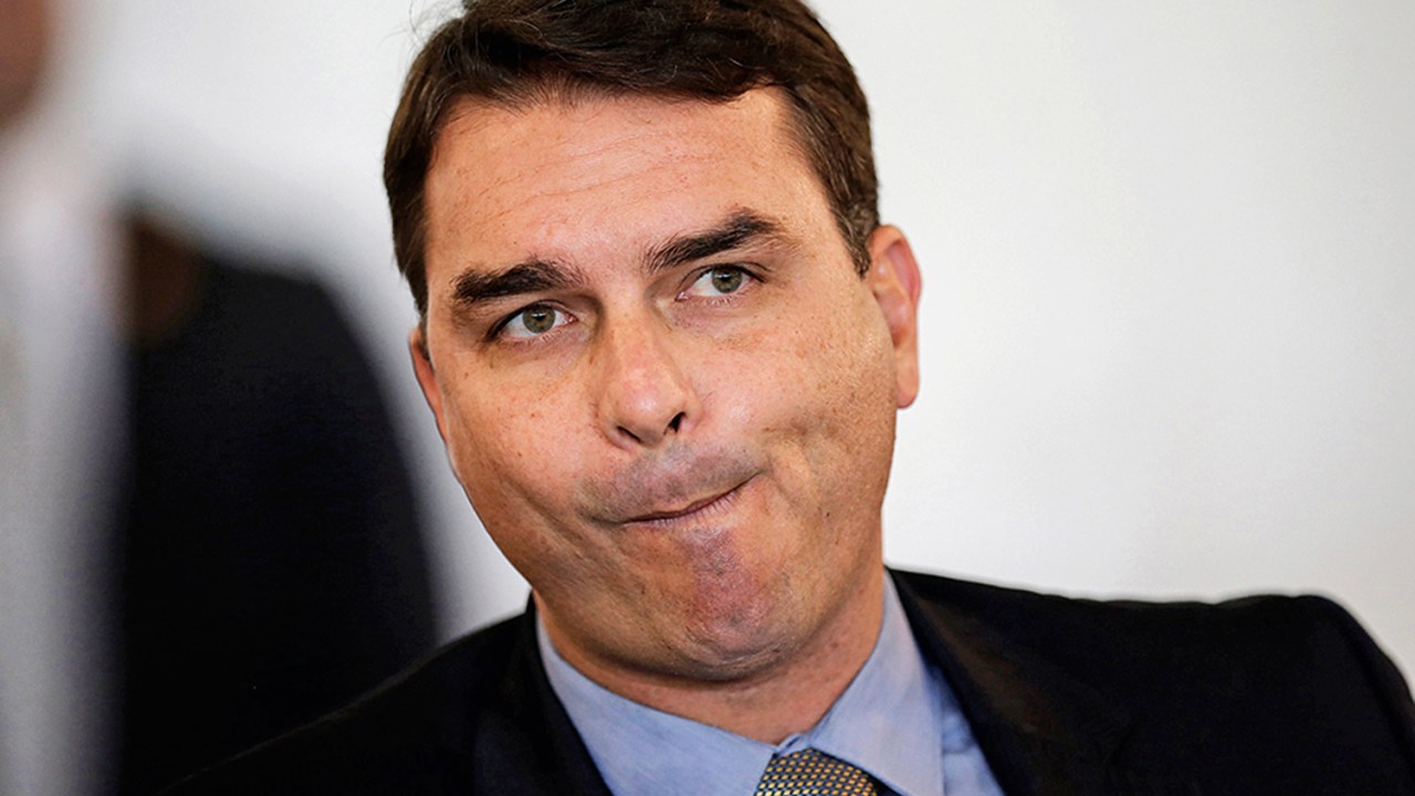 Flávio Bolsonaro foi denunciado em outubro no caso das rachadinhas