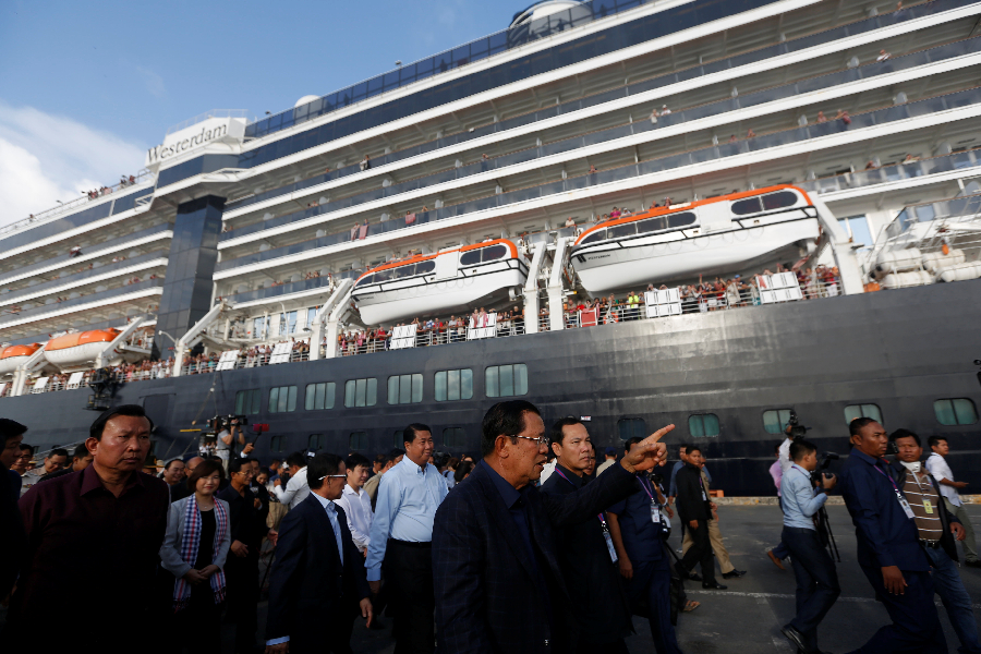 Cruzeiro Westerdam Camboja