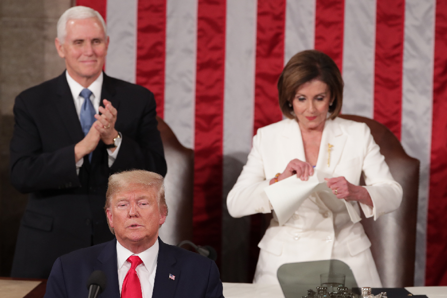 Donald Trump e Nancy Pelosi (1)