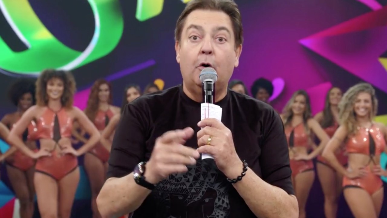 O apresentador Fausto Silva durante o seu programa "Domingão do Faustão", na Globo -