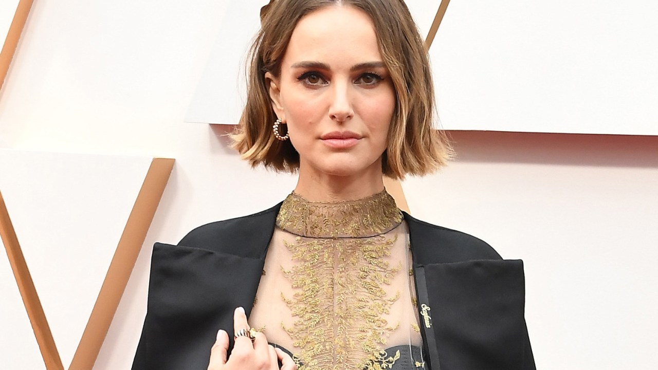 Natalie Portman aceita críticas pós-protesto no Oscar: 'Não sou corajosa' |  VEJA