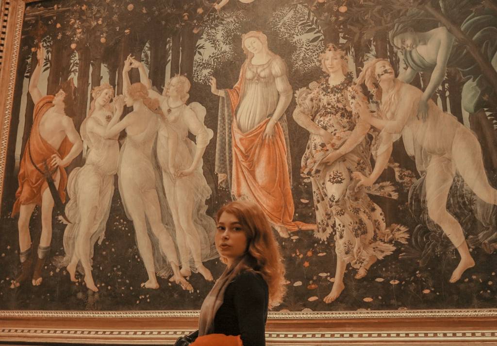 A tuiteira que ensina história da arte com memes