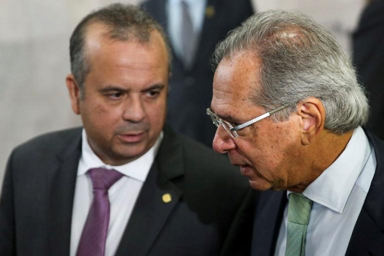 Os ministros Rogério Marinho e Paulo Guede