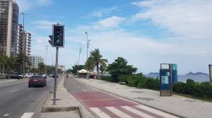 Praia da Barra, Zona Oeste do Rio: quiosques já fecharam