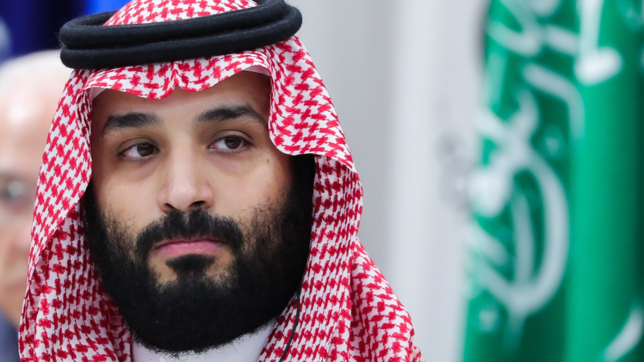 O príncipe saudito foi acusado de planejar o evenenamento de uma aliança para assassinar o falecido rei Abdullah bin Abdulaziz Al Saud durante uma reunião de 2014.