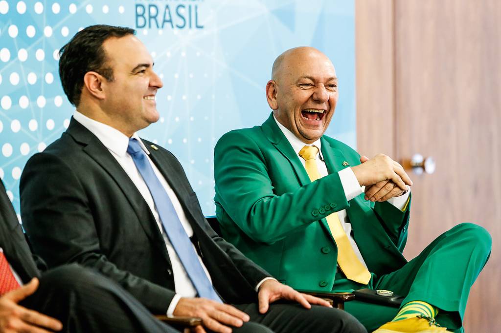 JAIR-BOLSONARO-LUCIANO-HANG-HAVAN JAIR-BOLSONARO-LUCIANO-HANG-HAVAN