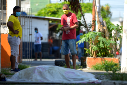 Corpos são jogados no meio da rua em Guayaquil