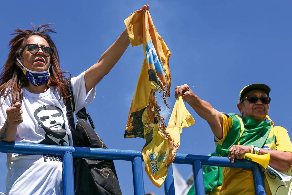 IMAGEM QUEIMADA... - depois das acusações que fez contra o presidente, foi alvo de ataques e chamado de “traidor”