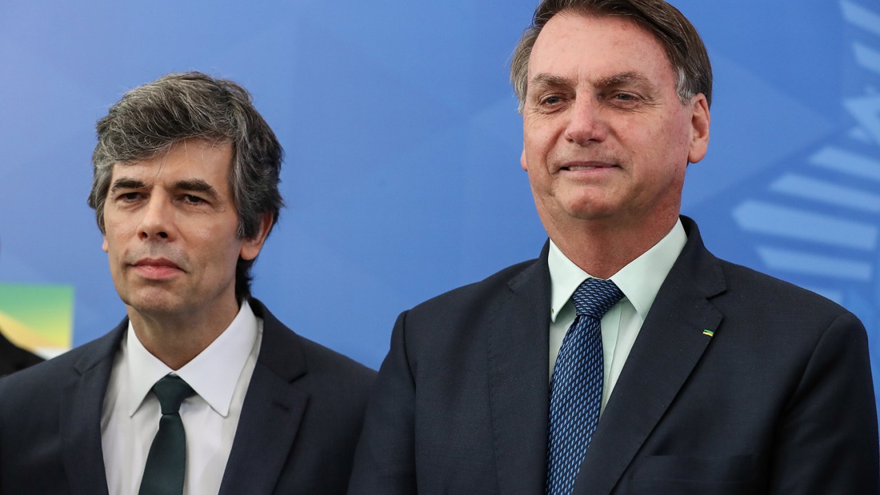 O ministro da Saúde, Nelson Teich e Jair Bolsonaro