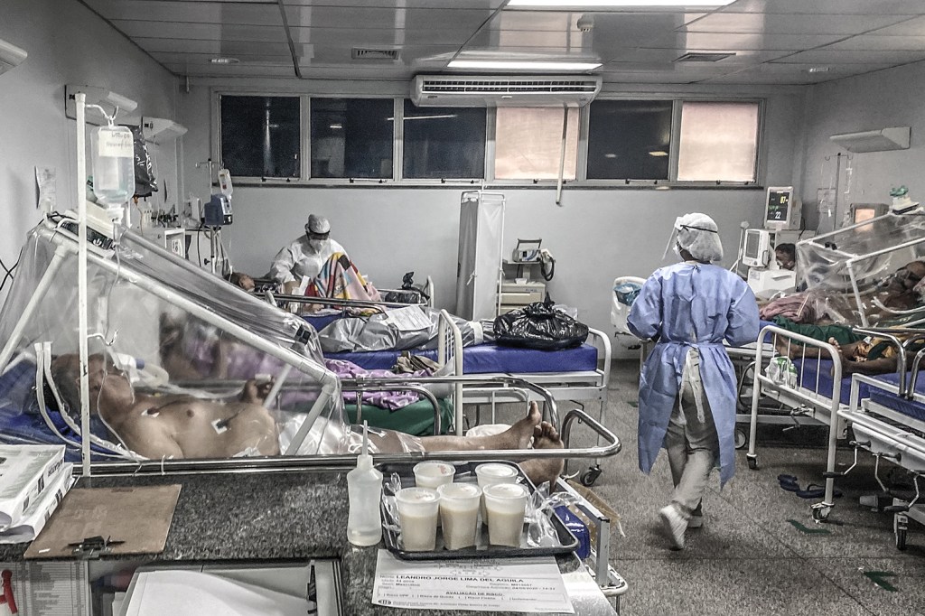 Leitos semi intensivos do hospital Platão Araujo, em Manaus, sob responsabilidade do Governo de Manaus