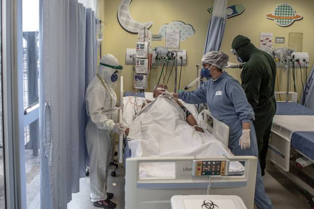 No Hospital Delphina Aziz, referência contra a Covid-19, ala pediátrica foi remodelada para atender casos de urgência No Hospital Delphina Aziz, referência contra a Covid-19, ala pediátrica foi remodelada para atender casos de urgência