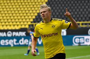 Artilheiro da Liga dos Campeões, Haaland é aposta de dias melhores do Dortmund