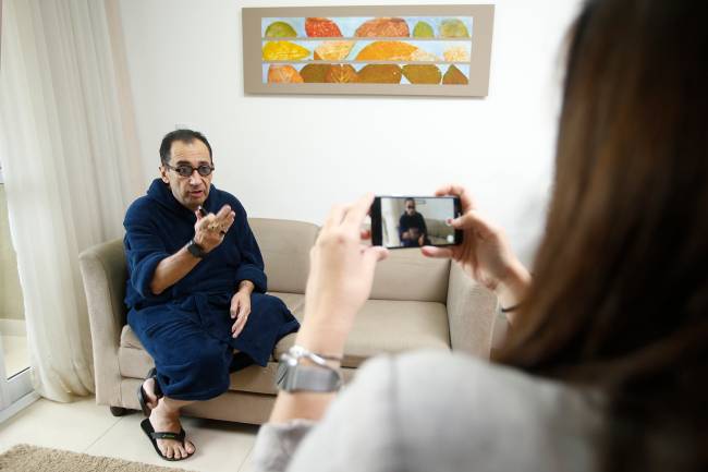 Jorge Kajuru 01 Kajuru: gravações de roupão durante licença médica