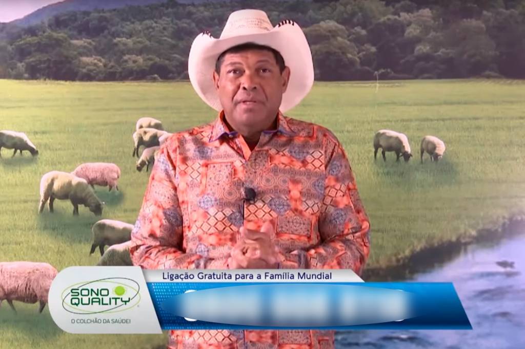 Com queda nos dízimos, pastor Valdemiro vende colchão em live da igreja