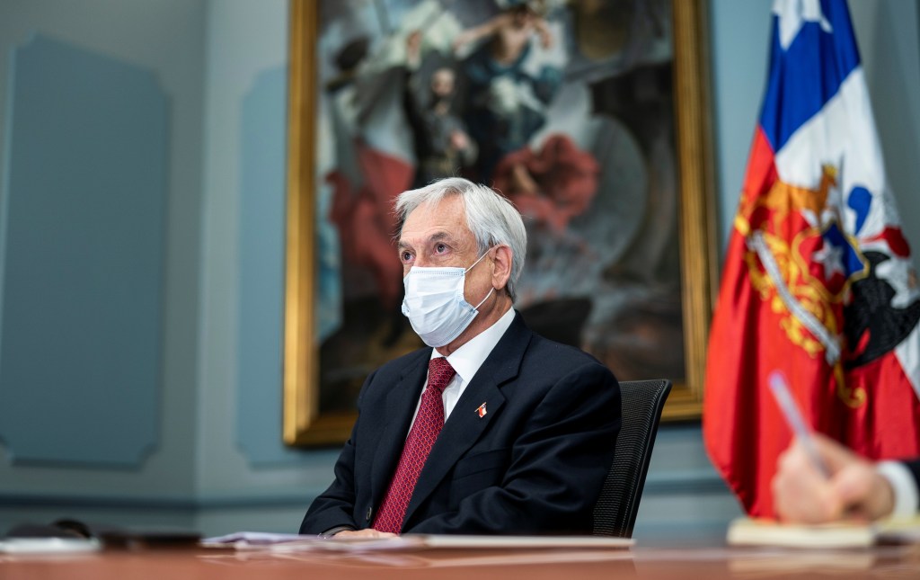 Resposta do governo do presidente Sebastián Piñera à pandemia é criticado pelo veículo americano Bloomberg, mas elogiado pela revista britânica The Economist - 15/06/2020