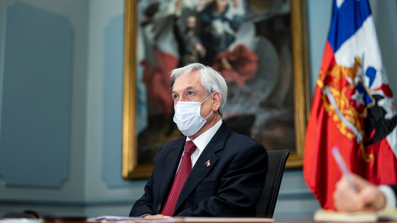 Resposta do governo do presidente Sebastián Piñera à pandemia é criticado pelo veículo americano Bloomberg, mas elogiado pela revista britânica The Economist - 15/06/2020