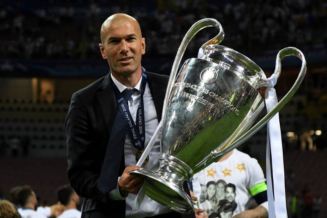 Zidane foi tricampeão da Champions League como técnico do Real -