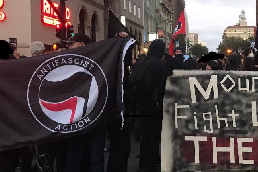 Manifestação de grupo 'antifa' em Nova York