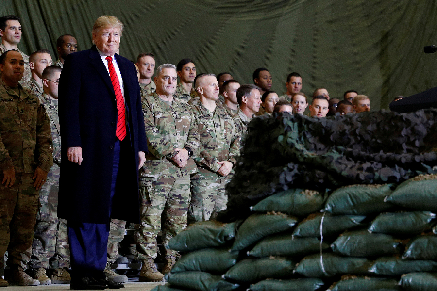 Trump visita tropas americanas no Afeganistão