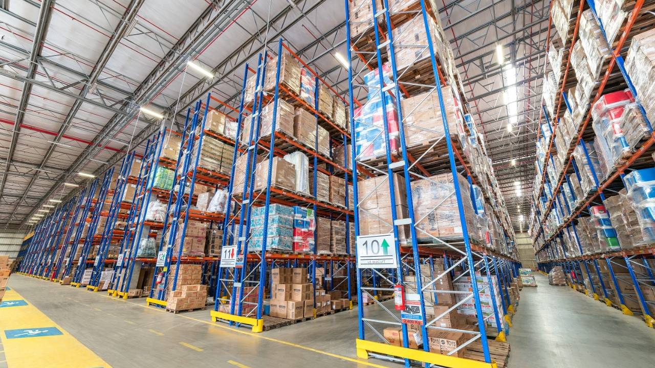 Novo centro de distribuição da rede de varejo Le Biscuit, em Camaçari (BA
