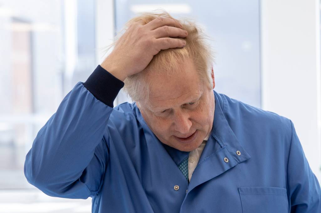 O novo visual de Boris Johnson, bem fora do habitual