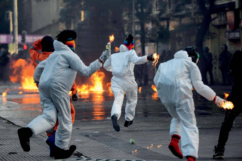 Protests In Santiago On The Second Anniversary of Piñera’s Government Protests In Santiago On The Second Anniversary of Piñera’s Government
