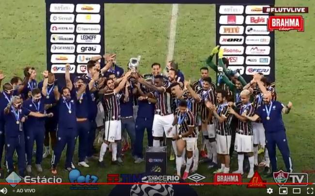 Atletas do Fluminense celebraram o título da Taça Rio no Maracanã