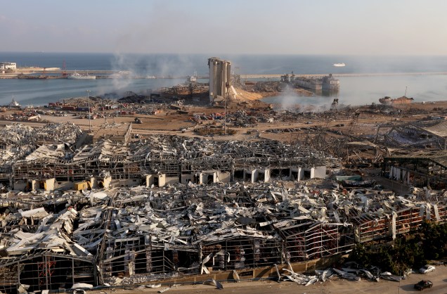 Explosão causou destruição total na área do porto de Beirute - 05/08/2020