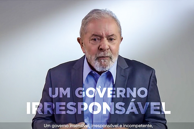 EM CAMPANHA - Lula: a certeza de que a decisão de Bolsonaro vai beneficiá-lo fez com que o petista começasse a se movimentar para organizar a oposição -