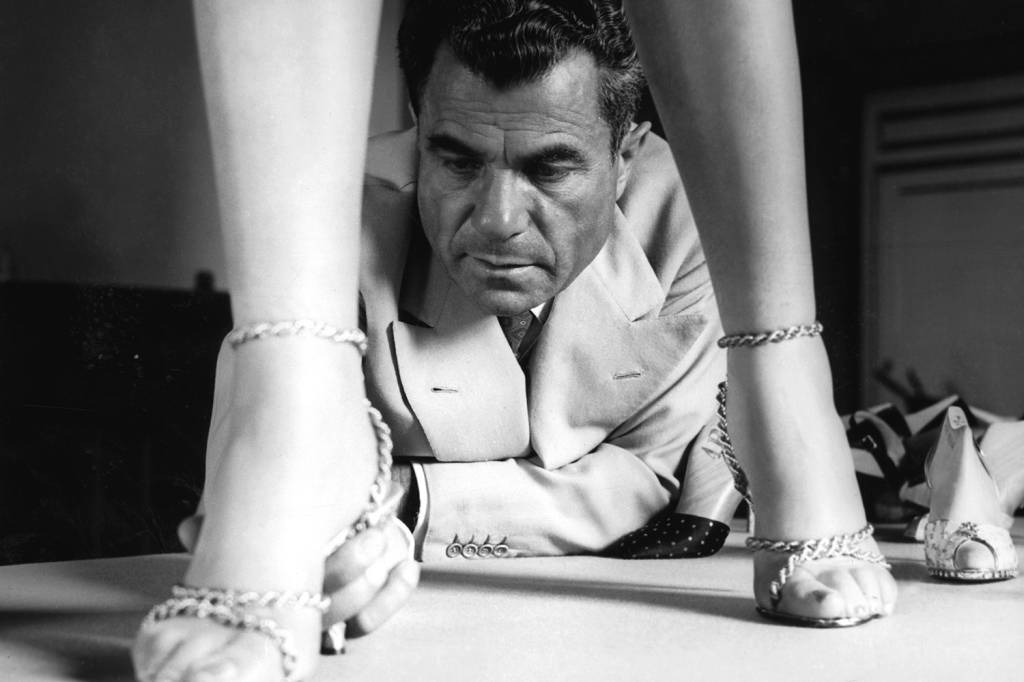 59124-SALVATORE_-_SHOEMAKER_OF_DREAMS_-_Salvatore_Ferragamo 59124-SALVATORE_-_SHOEMAKER_OF_DREAMS_-_Salvatore_Ferragamo